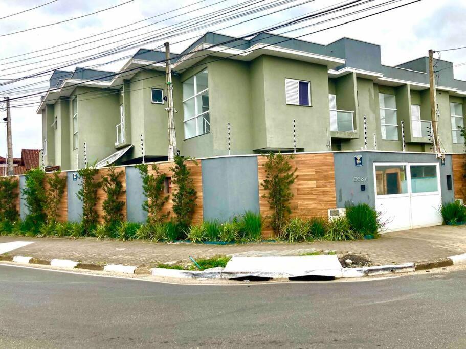 Casa Agradavel Com Piscina Ha 1 Quadra Da Praia. Bertioga Exterior photo